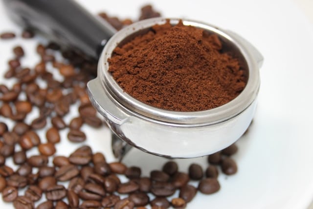 cafe moulu robusta arabica